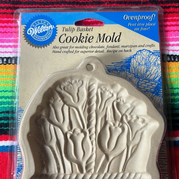 Wilton Tulip Basket Cookie Mold - Picture 3 of 6